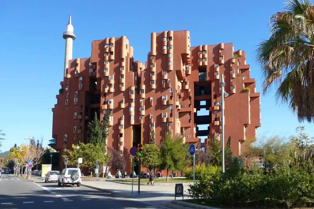 edificio de sant just desvern