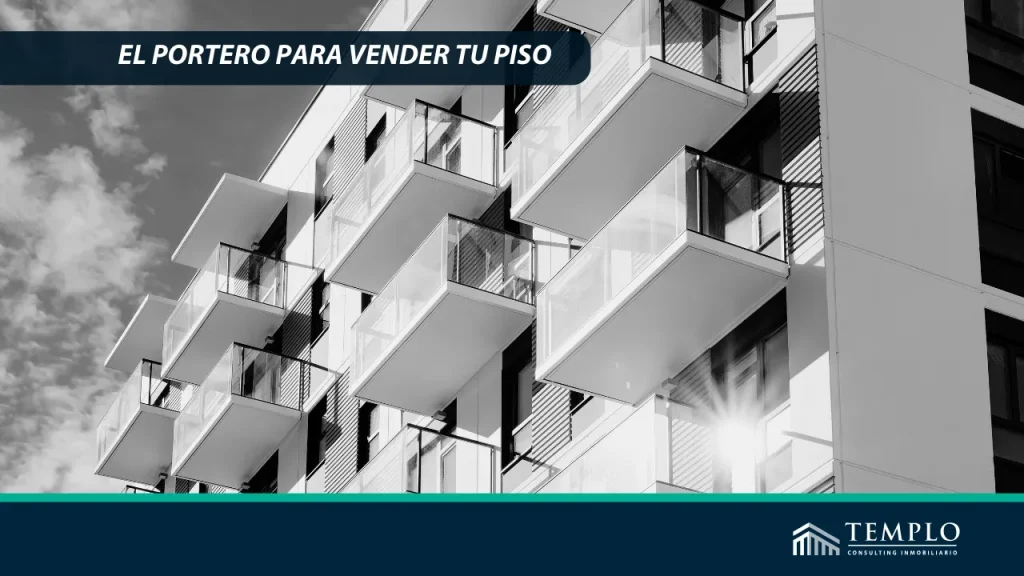 Imagen de una vivienda lujosa que tiene un portero a su dsiposición.