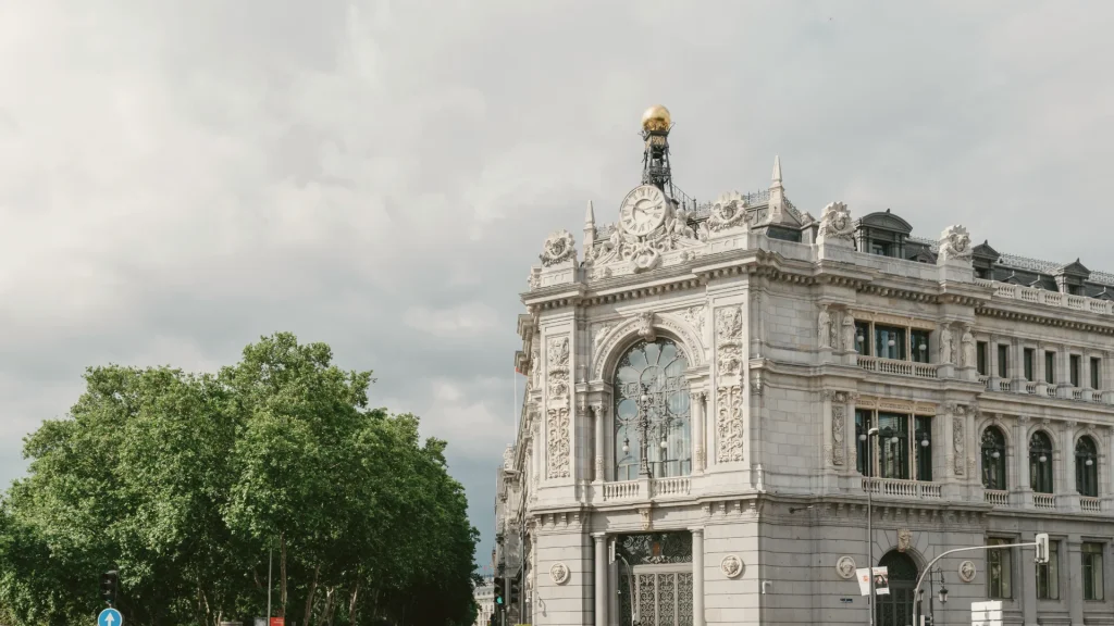 Cuánto cobra una inmobiliaria en Madrid por vender un piso