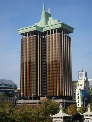 El edificio más alto de madrid